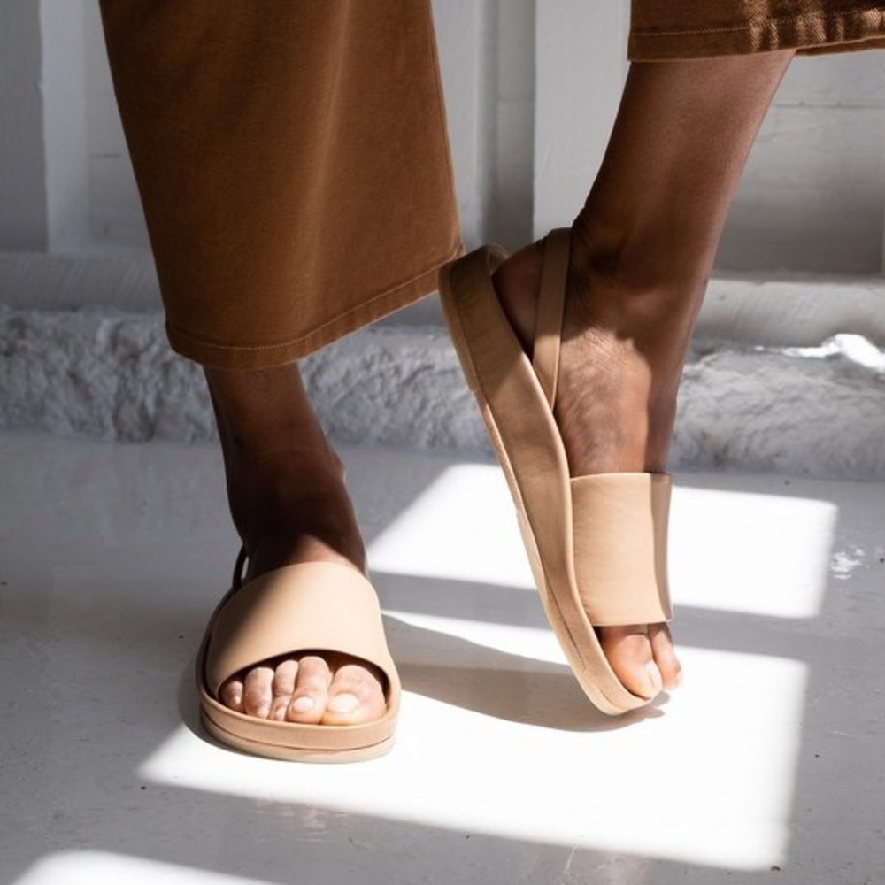 Lauren Manoogian Contour Sandal in Taupe